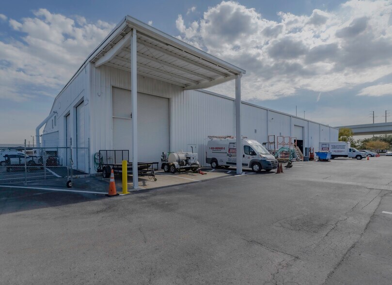 More Photos Of 4677 118th Ave N, Clearwater Manufacturing For Sale