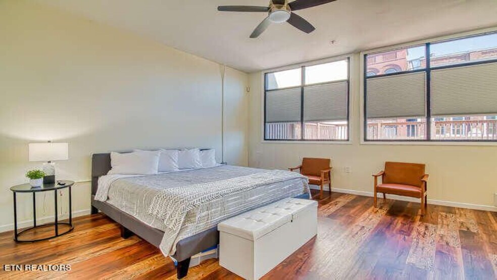 More Photos Of 145 S Gay St, Knoxville Restaurant For Sale