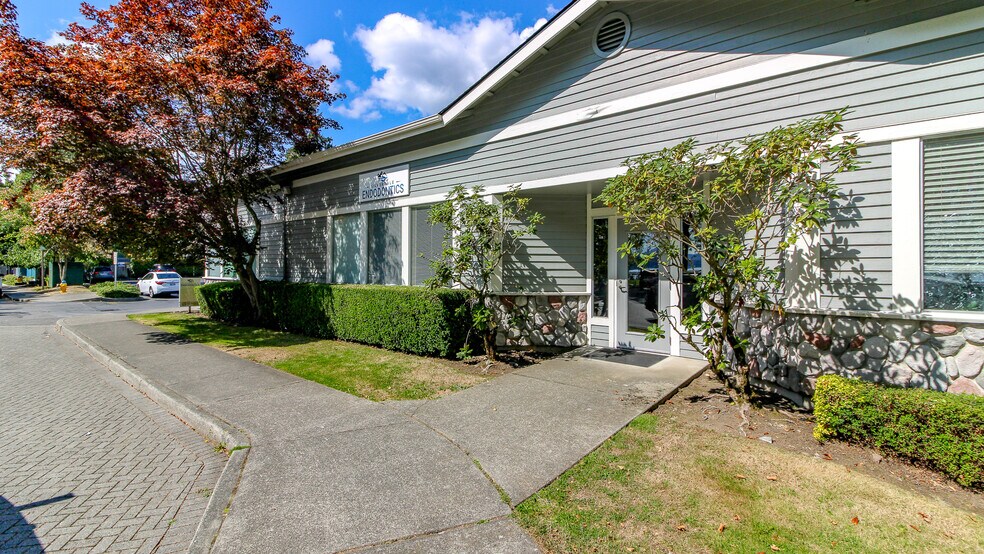 More Photos Of 3212 Byron St, Silverdale Office For Sale