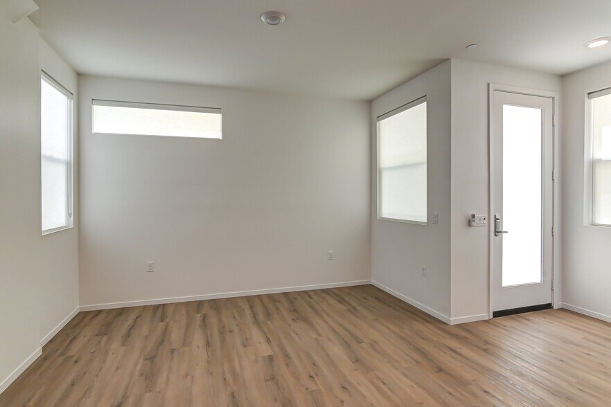 More Photos Of 2048 N Highland Ave, San Diego Multifamily For Sale