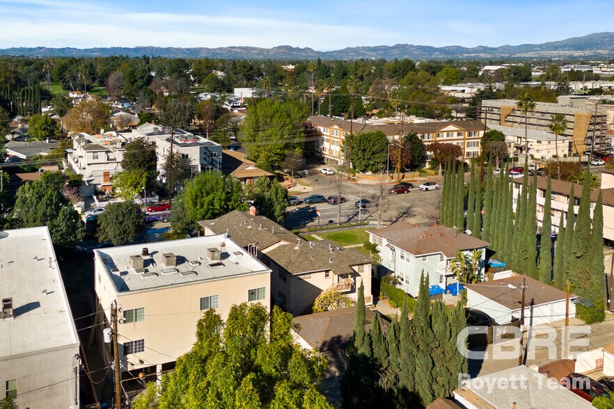 More Photos Of 6504 Woodley Ave, Van Nuys Apartments For Sale