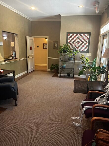 More Photos Of 305 W Spring Creek Pky, Plano Medical For Sale