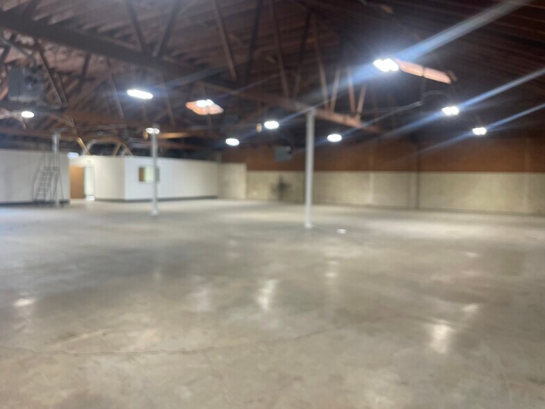 More Photos Of 13525 Alma Ave, Gardena Manufacturing For Lease