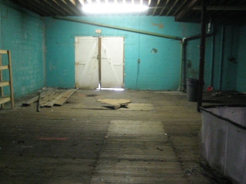 More Photos Of 920 Utica St, Allentown Unknown For Lease