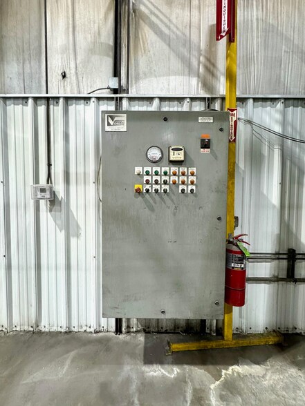 More Photos Of 3521 Antelope Ave, Kearney Manufacturing For Sale