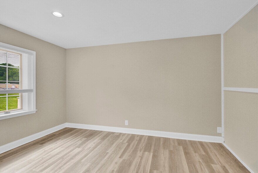 More Photos Of 920 Oakridge Farm Hwy, Mooresville Land For Sale