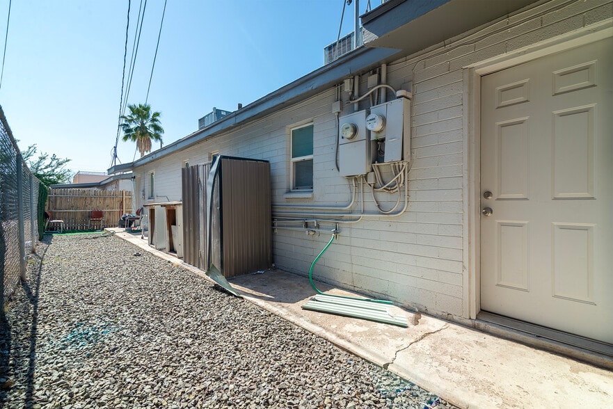 More Photos Of 2142 E Taylor St, Phoenix Multifamily For Sale