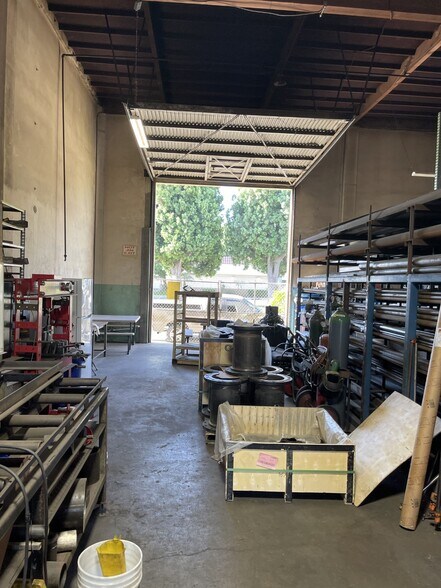 More Photos Of 7001 Jackson St, Paramount Warehouse For Sale