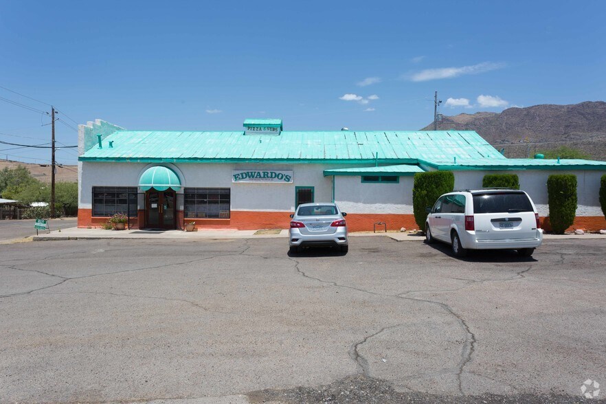 More Photos Of 701 S Belmont Ave, Superior Restaurant For Sale