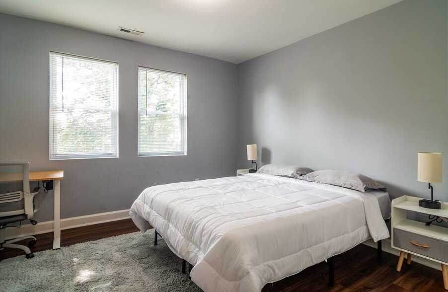 More Photos Of 2859 Denver St SE, Washington Apartments For Sale