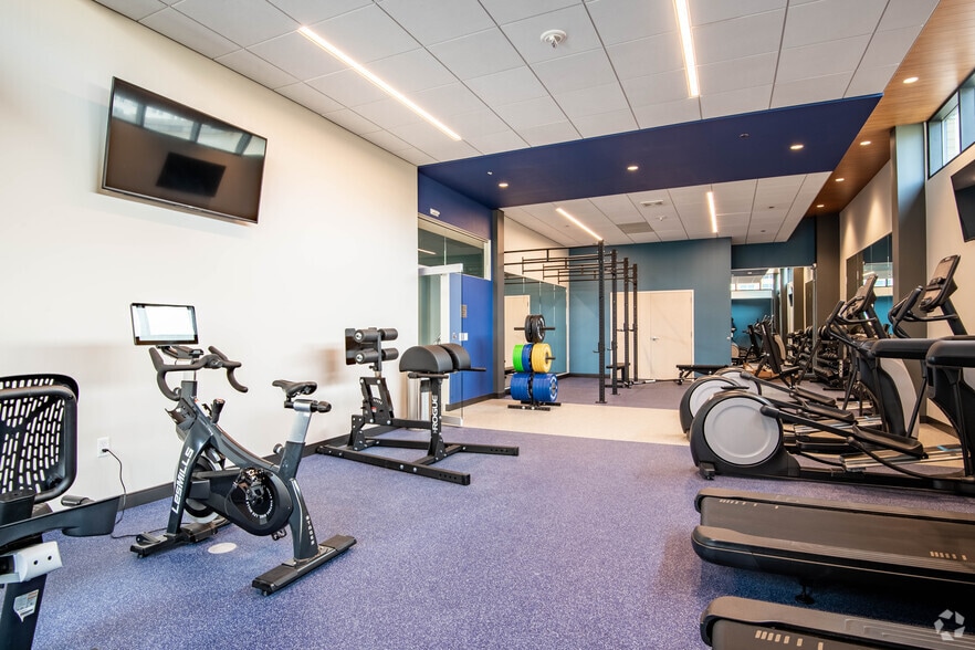 More Photos Of 216 S Pinckney St, Madison Apartments For Lease