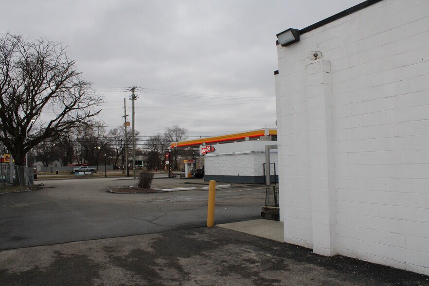 More Photos Of 1925 E Livingston Ave, Columbus Warehouse For Sale