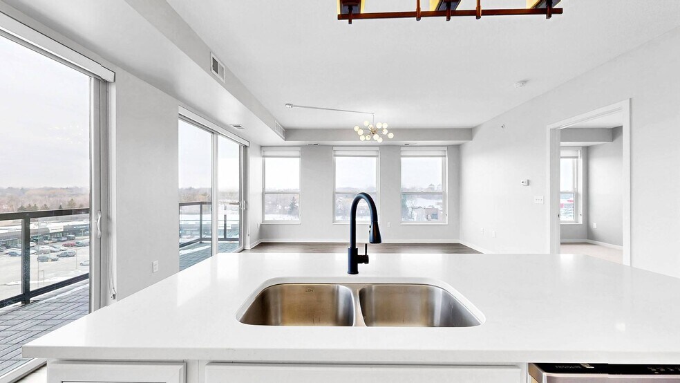 More Photos Of 1700 Plymouth Rd, Minnetonka Apartments For Lease