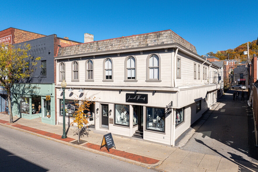 More Photos Of 439-441 Beaver St, Sewickley Storefront Retail Office For Sale