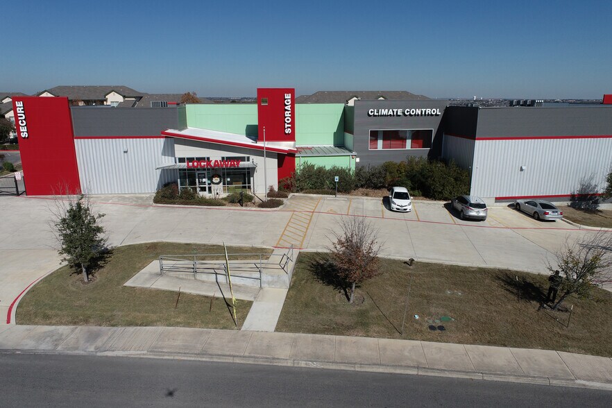 More Photos Of 8401 Crestway Dr, Converse Self Storage For Lease