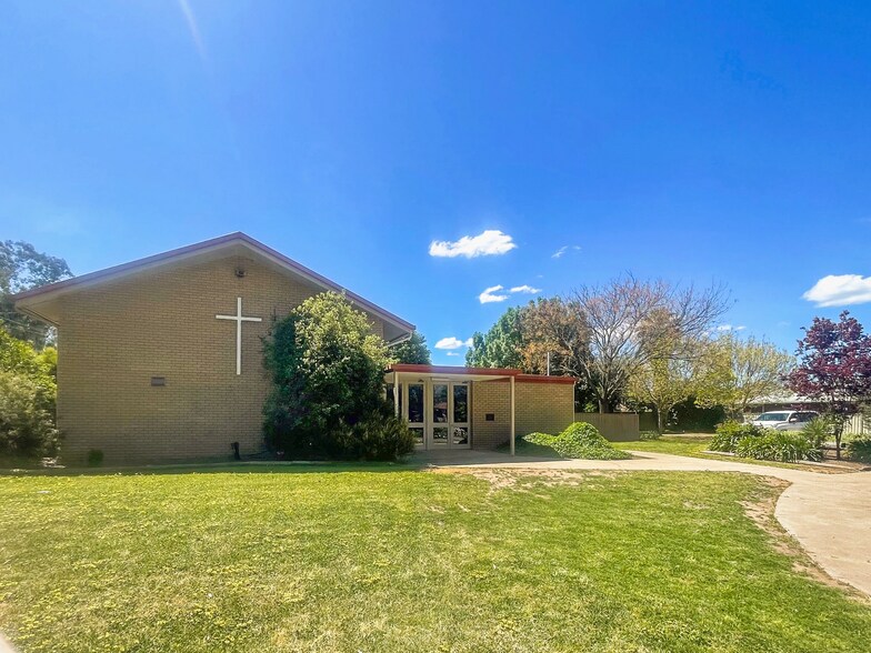 Primary Photo Of 152-156 Waller St, Benalla Specialty For Sale