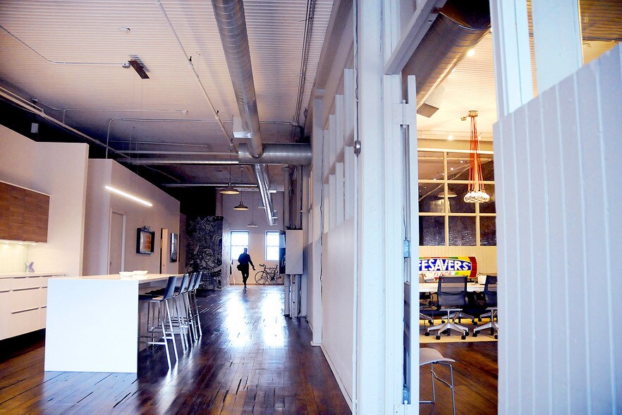 More Photos Of 845 W Washington Blvd, Chicago Loft Creative Space For Lease