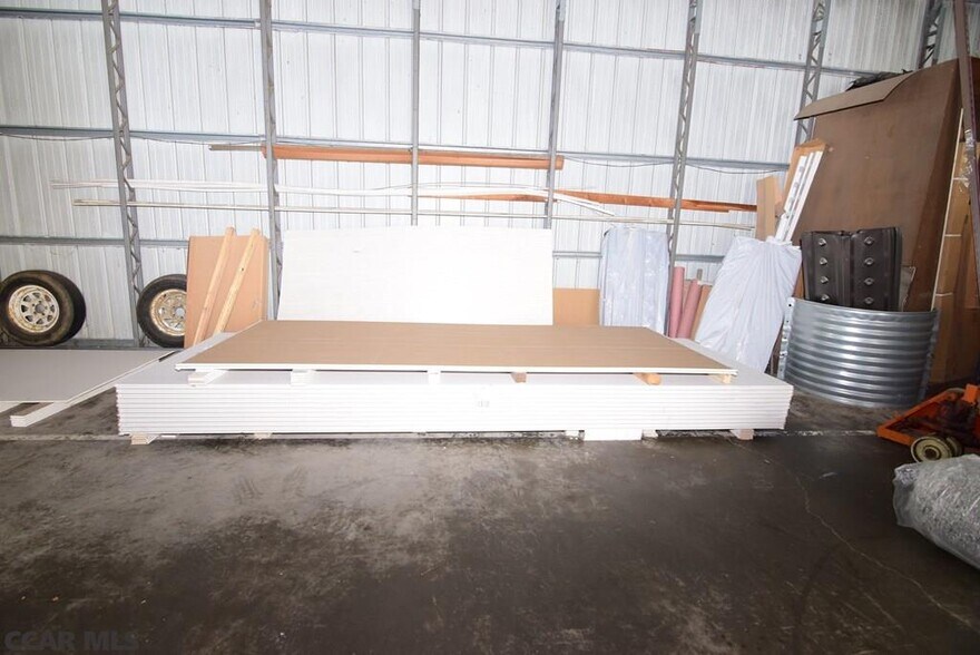 More Photos Of 518 Water St, Orbisonia Storefront For Sale