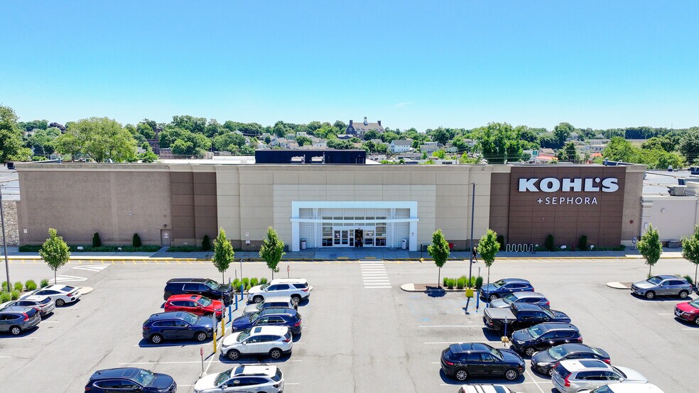 More Photos Of 427-535 Boston Post Rd, Port Chester General Retail For Lease