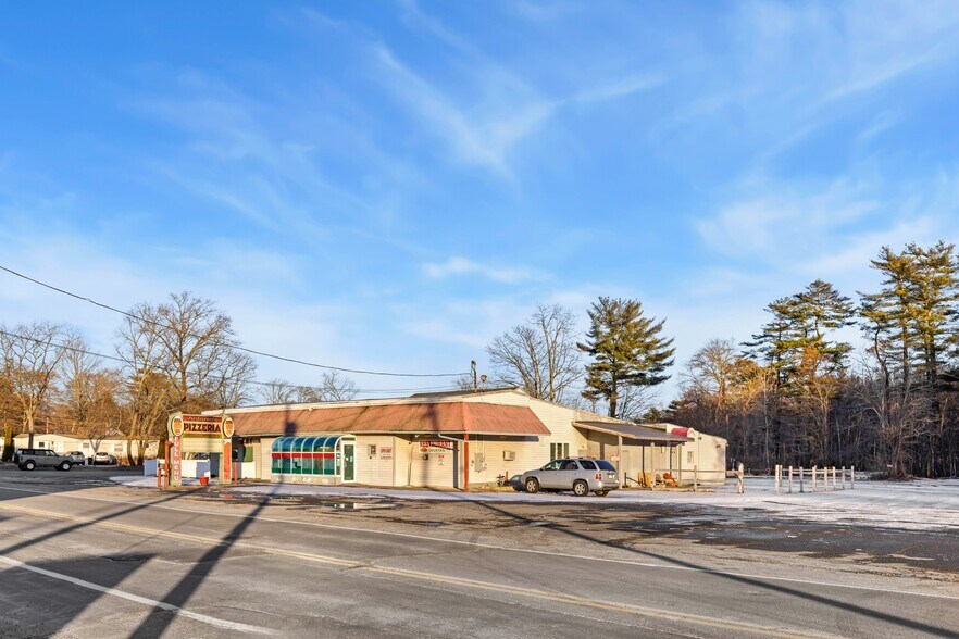 More Photos Of 188 Lafayette Rd, Salisbury Restaurant For Sale