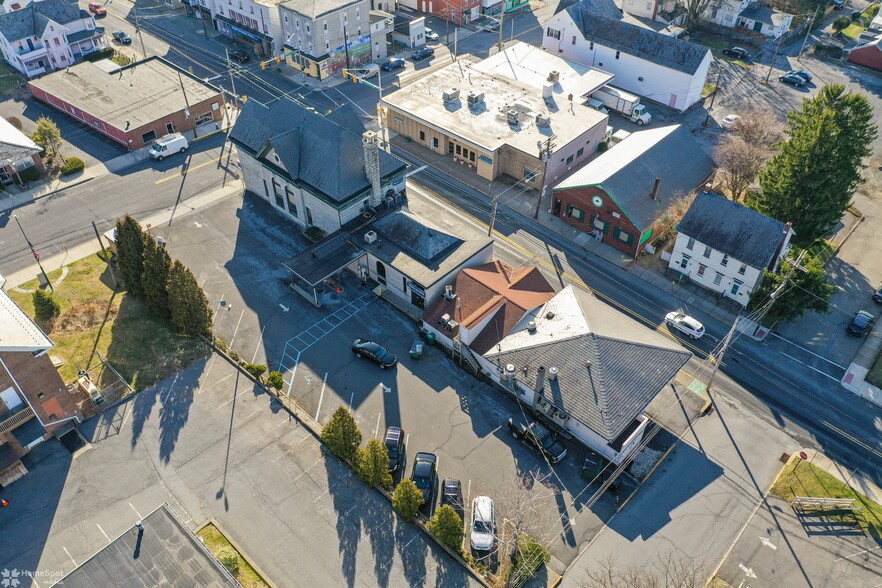 More Photos Of 11 West Pennsylvania Ave, Pen Argyl Freestanding For Sale