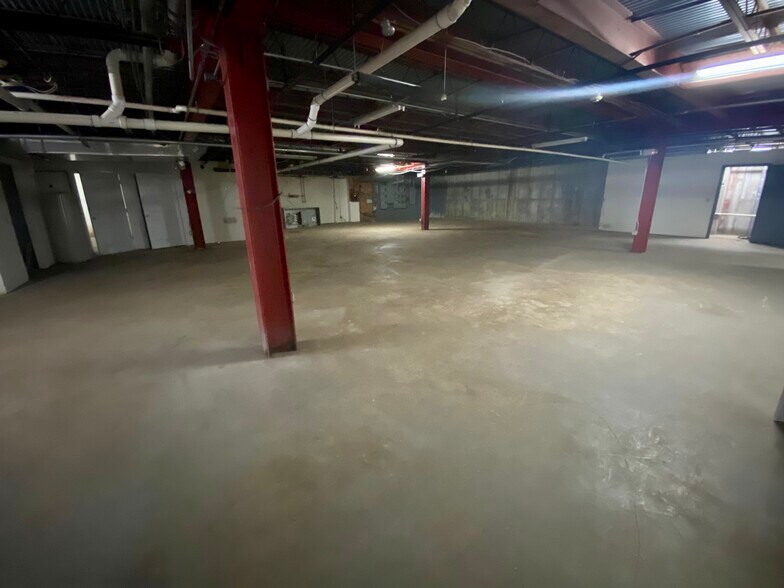 More Photos Of 1916 Post Rd, Fairfield Storefront Retail Office For Lease