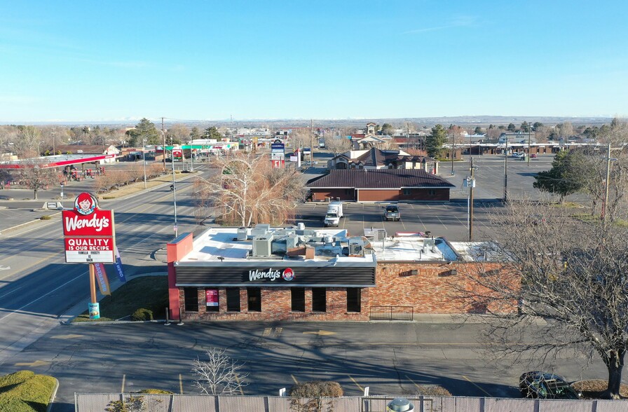 Primary Photo Of 818 Blue Lakes Blvd N, Twin Falls Fast Food For Sale