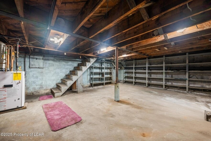 More Photos Of 36 Atherton Ave, Wyoming Warehouse For Sale