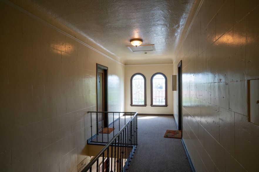 More Photos Of 2059 Cedar Ave, Long Beach Apartments For Sale