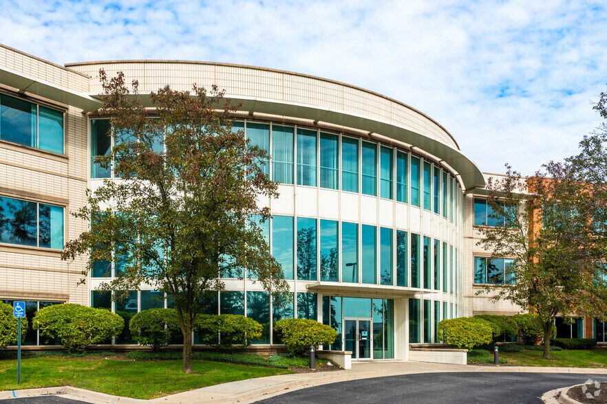 More Photos Of 27500 Drake Rd, Farmington Hills Office For Lease