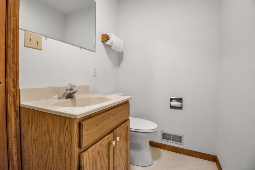 More Photos Of 6272 Robinson Rd, Lockport Medical For Sale