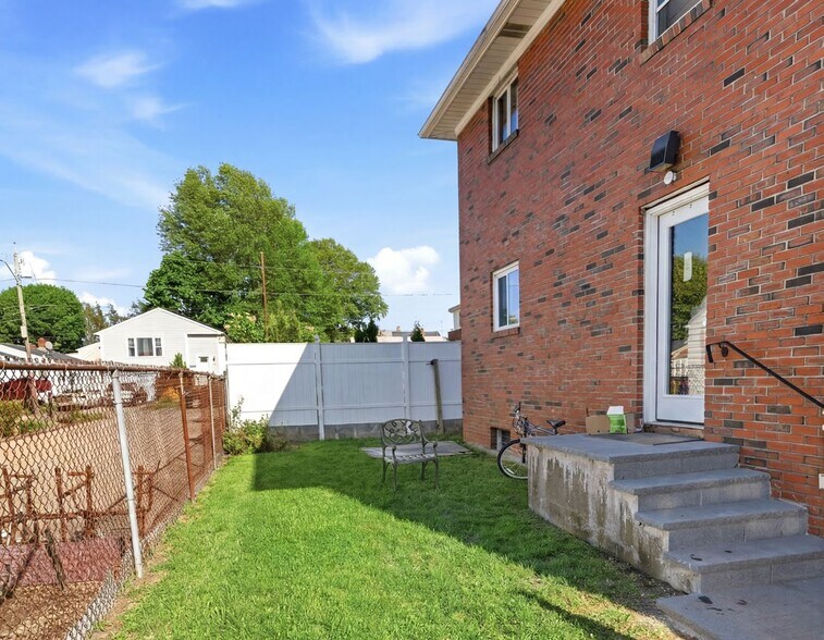 More Photos Of 777-787 Admiral St, Providence Apartments For Sale