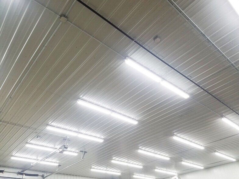 More Photos Of 30593 Pearl Dr, Saint Joseph Warehouse For Lease