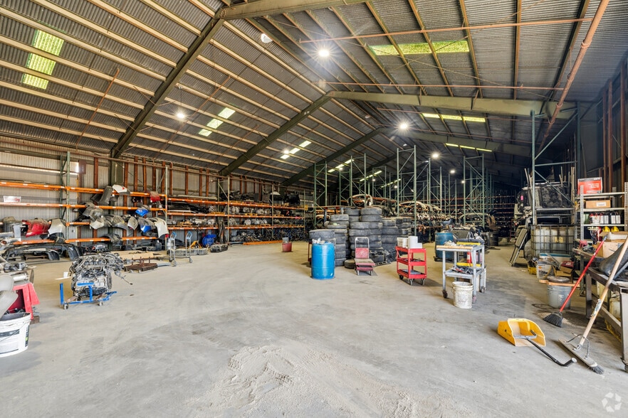 More Photos Of 45761 Division St, Lancaster Warehouse For Sale