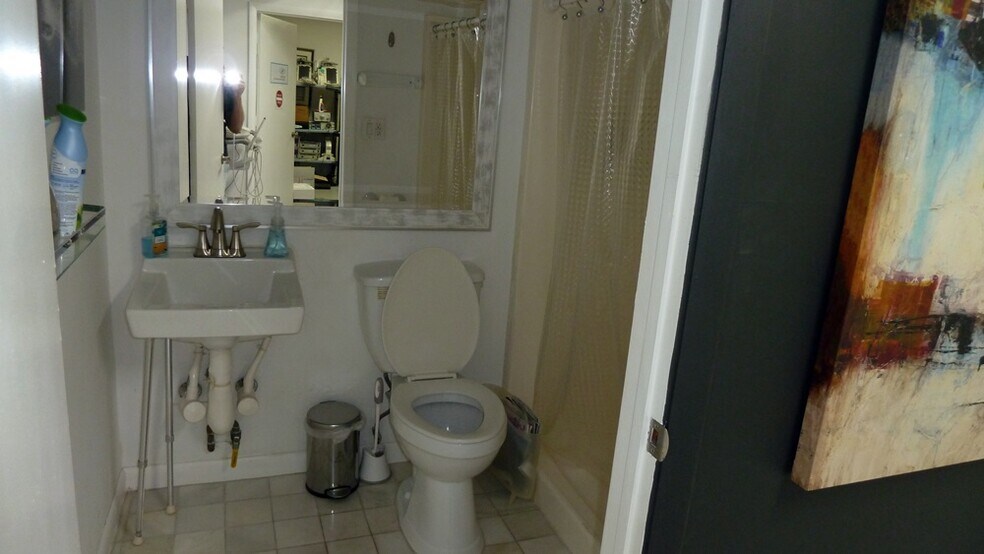 More Photos Of 205-279 Goolsby Blvd, Deerfield Beach Coworking Space