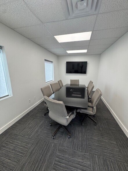 More Photos Of 7720 Westview Dr, Houston Office For Lease