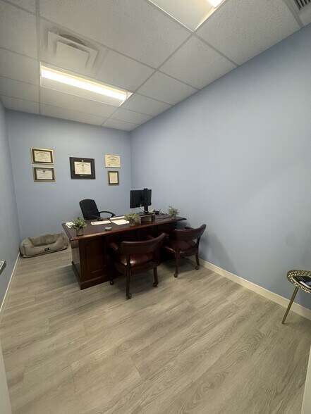 More Photos Of 1983 Pga Blvd, Palm Beach Gardens Medical For Lease