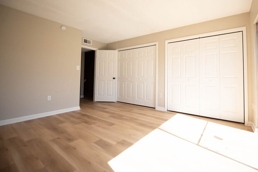 More Photos Of 2731 S Blair Stone Rd, Tallahassee Apartments For Sale