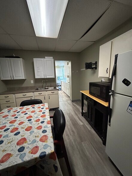 More Photos Of 66 E Hill St, Mount Juliet Office For Lease