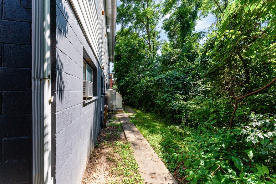 More Photos Of 101 McLane Ave, Morgantown Apartments For Sale