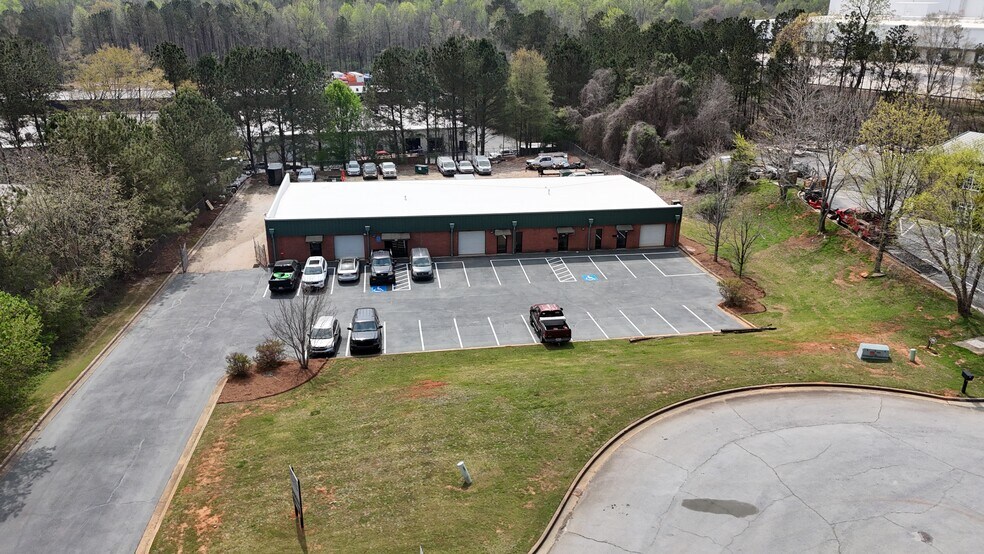 More Photos Of 25 Juniper Ct, Covington Warehouse For Lease