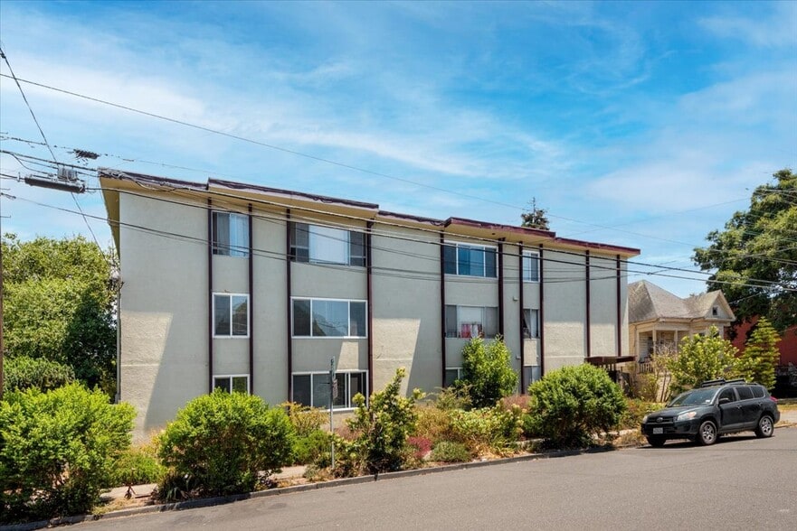 More Photos Of 2231-2233 Grant St, Berkeley Apartments For Sale