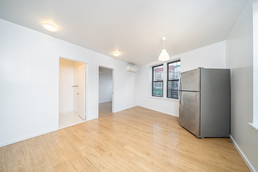 More Photos Of 4701-4705 Park Ave, Union City Apartments For Sale