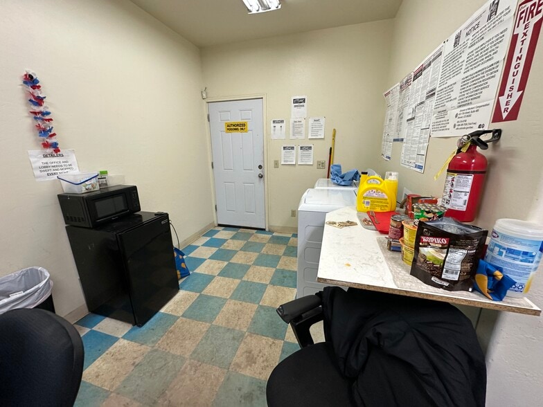 More Photos Of 2870 N Townsend Ave, Montrose Carwash For Sale