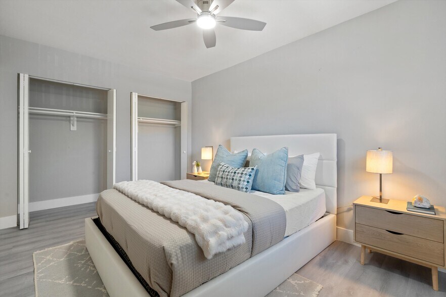 More Photos Of 1350-1400 NE 5th Ter, Fort Lauderdale Apartments For Sale