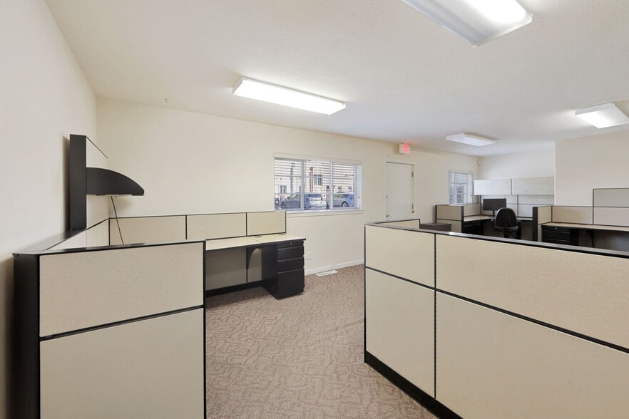 More Photos Of 70 Railroad Ave, Danville Office For Sale