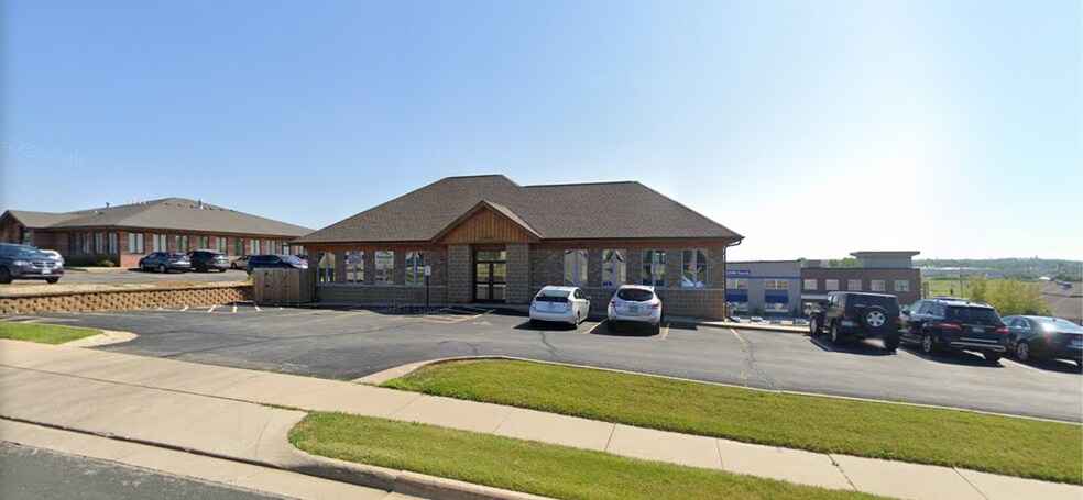 More Photos Of 2660 Superior Dr NW, Rochester Office For Sale