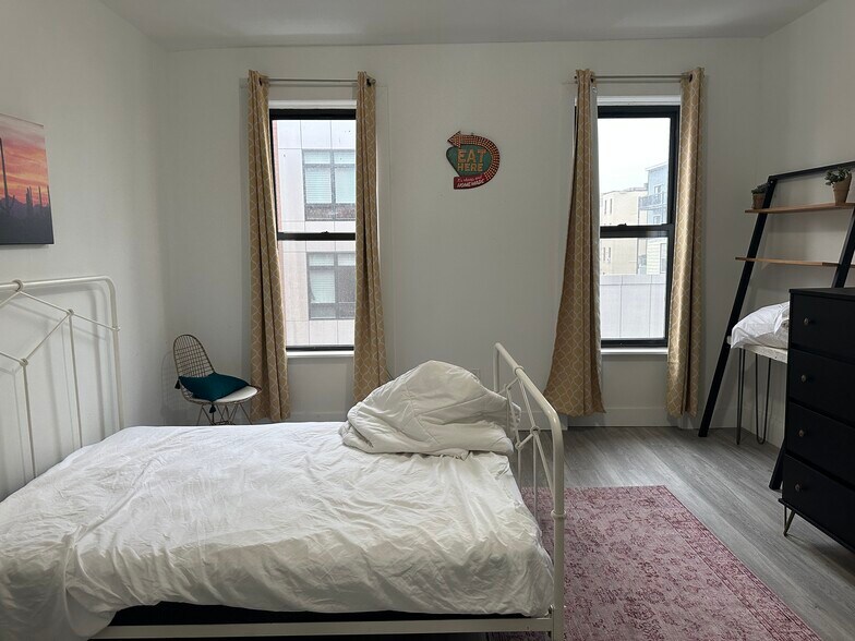 More Photos Of 450 1st St, Hoboken Apartments For Lease