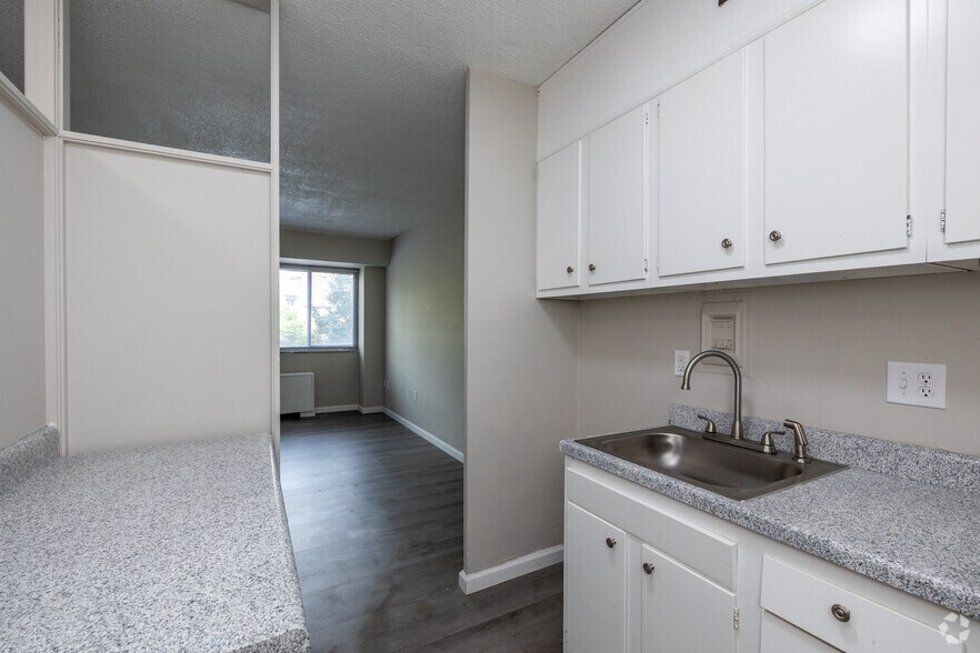 More Photos Of 728 Jennings Rd, Independence Apartments For Sale