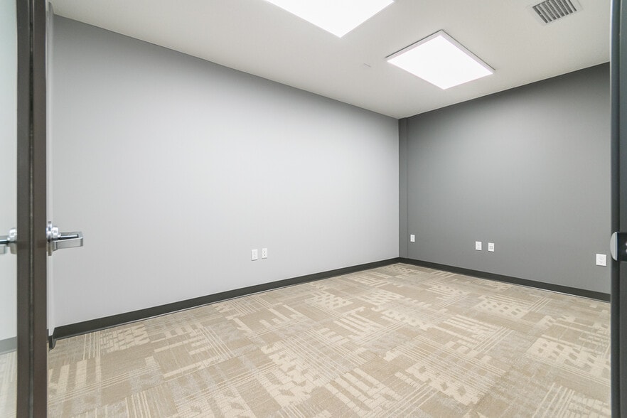 More Photos Of 3558 Masters Rd, Jacksonville Warehouse For Lease